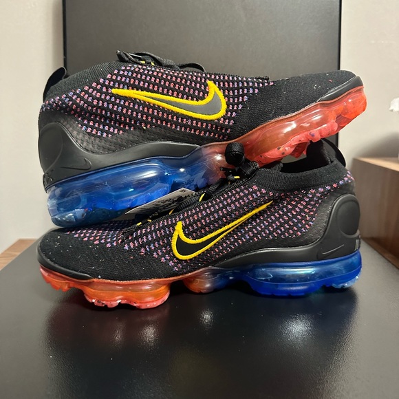 Nike Air VaporMax 2021 FK Shoes women’s size 8/6.5Y - Picture 2 of 4